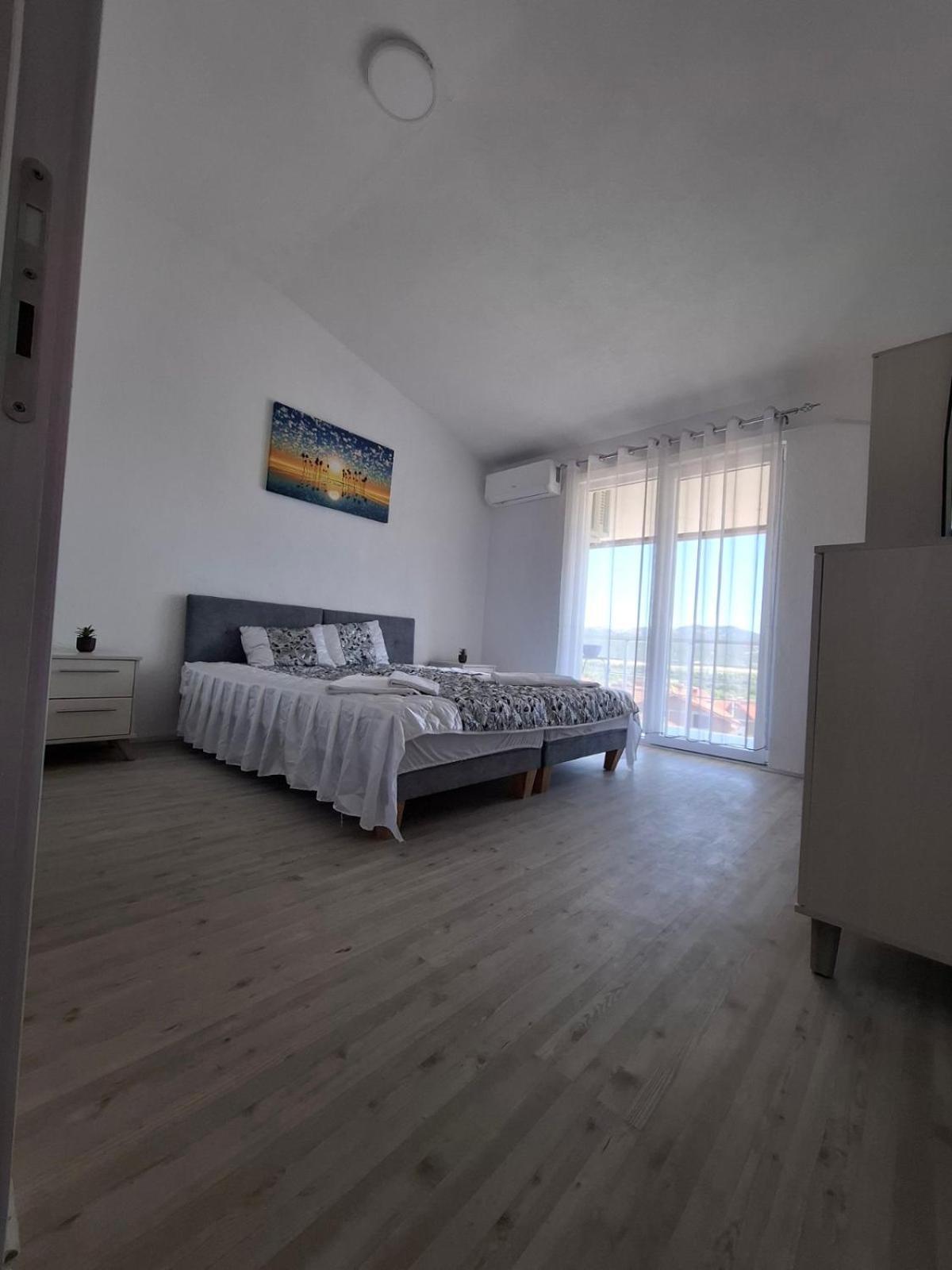 Chorev Apartments Valandovo Bagian luar foto