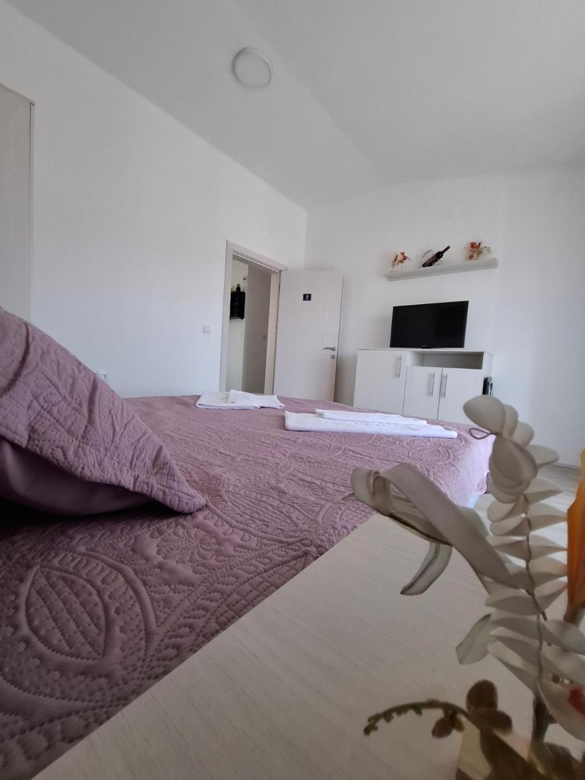 Chorev Apartments Valandovo Bagian luar foto