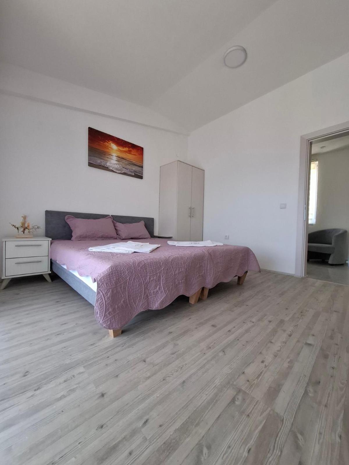 Chorev Apartments Valandovo Bagian luar foto