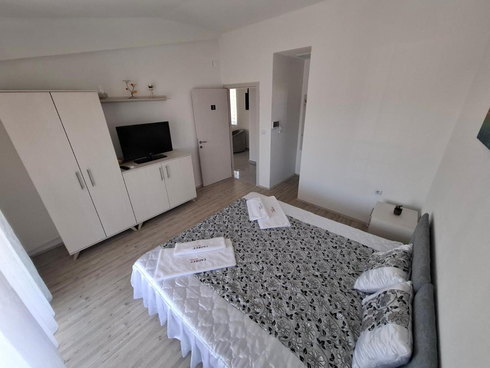 Chorev Apartments Valandovo Bagian luar foto
